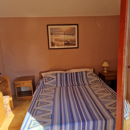 Apartmani Vesna วีร์ ภายนอก รูปภาพ