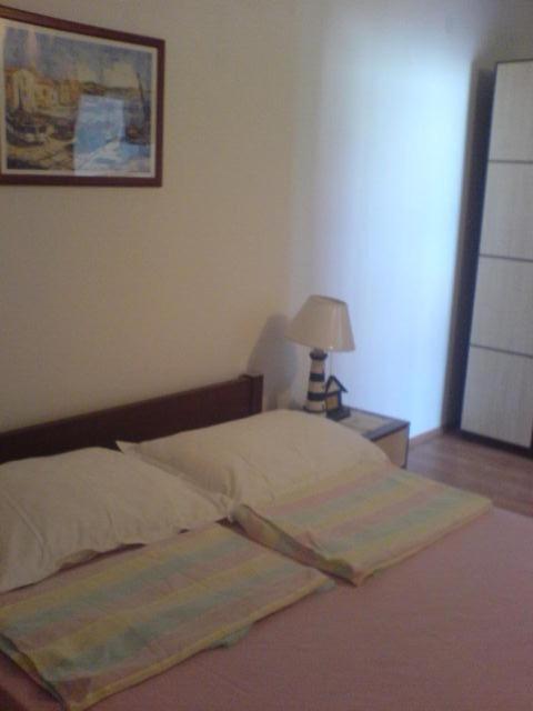 Apartmani Vesna วีร์ ภายนอก รูปภาพ